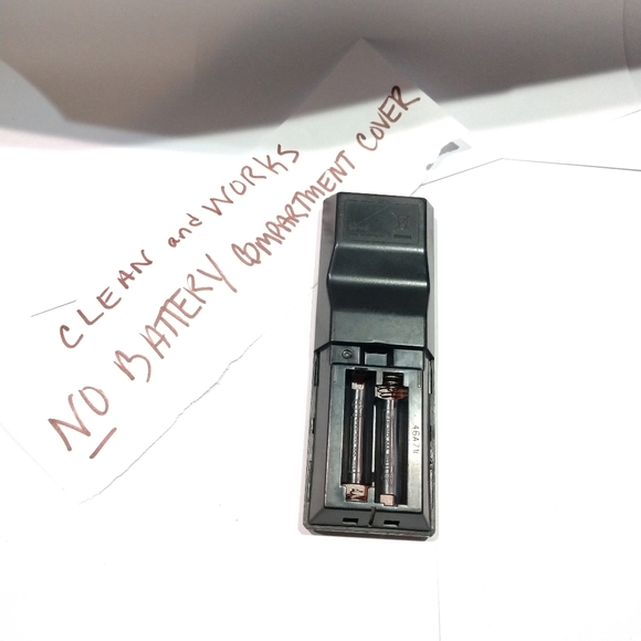 Sony BD Remote Control RMT-B126A - Picture 2 of 2